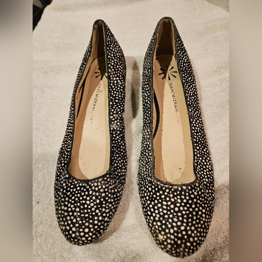 ISAAC MIZRAHI FLAT SHOES